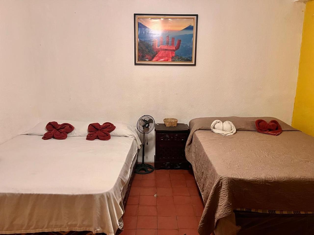Hotel Alma Maya Antigua Exterior photo